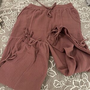 Gauze pants with bows on side